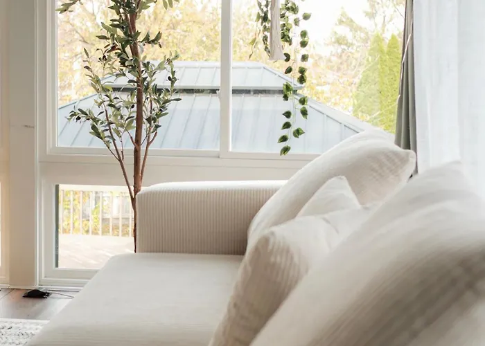 Ferienhaus Your Cozy Getaway With Sunroom & Gaming Streamwood