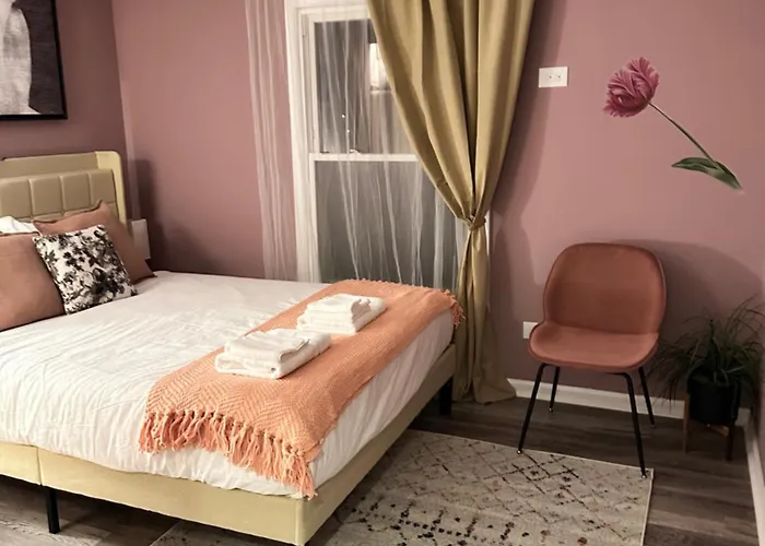 Your Cozy Getaway With Sunroom & Gaming * Streamwood