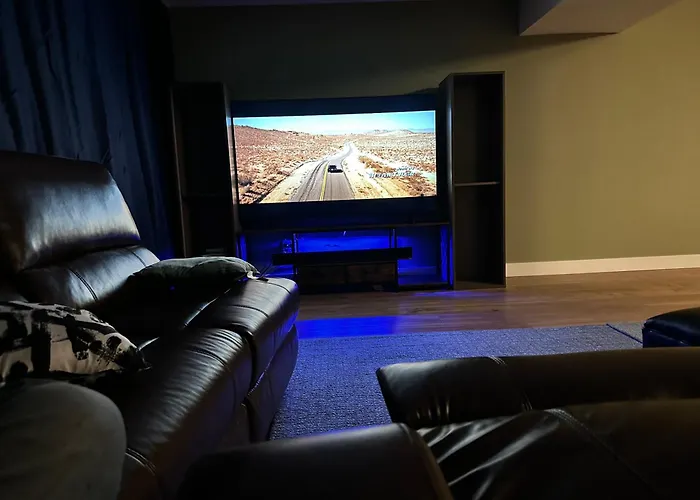 Ferienhaus Your Cozy Getaway With Sunroom & Gaming